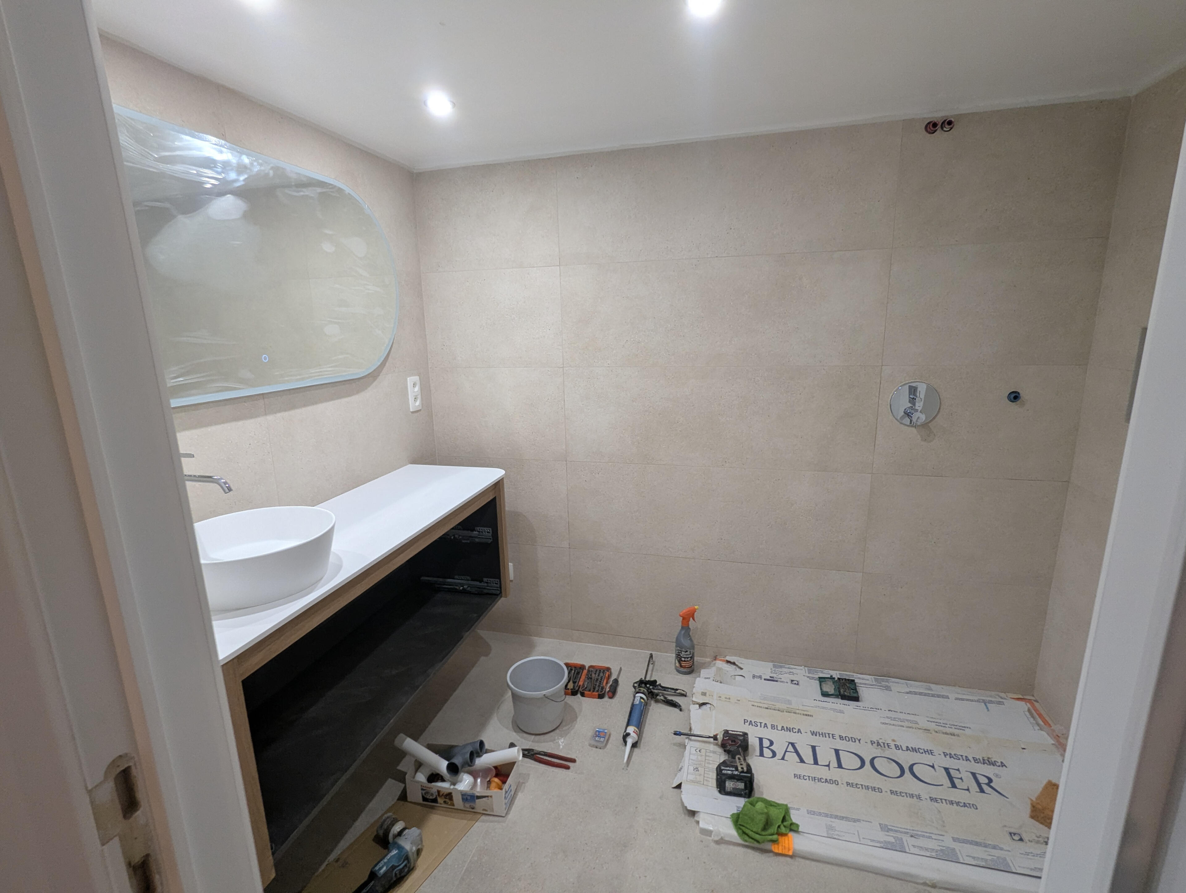renovation-salle-de-bain salle de bain rénovée